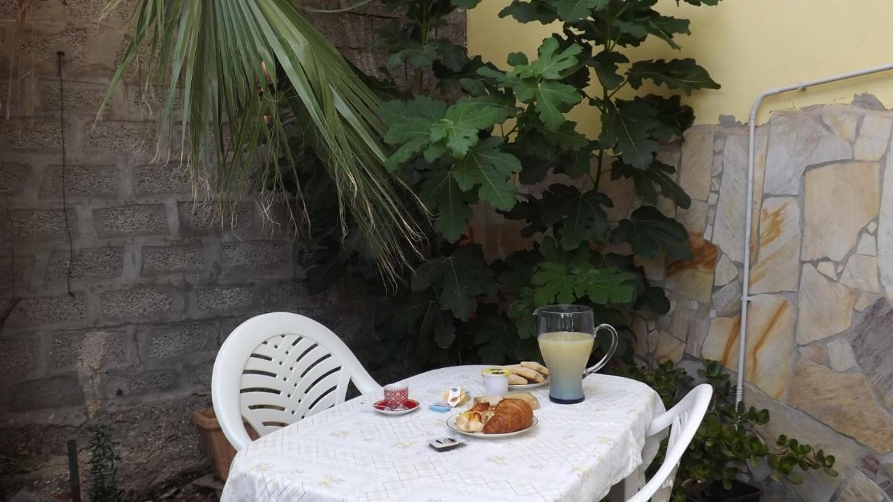 B & B Il Mirto 2 SantʼAntìoco エクステリア 写真