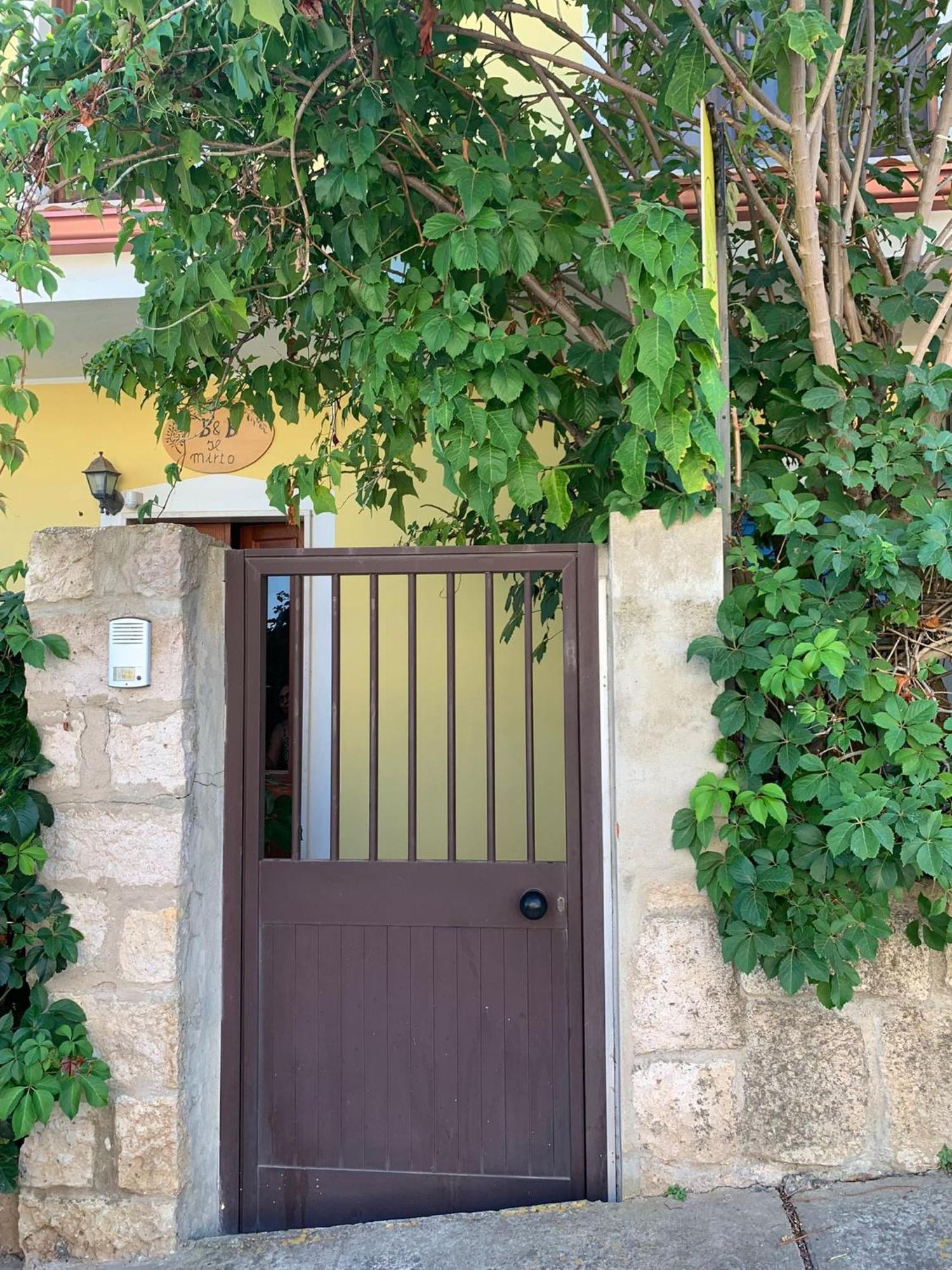 B & B Il Mirto 2 SantʼAntìoco エクステリア 写真