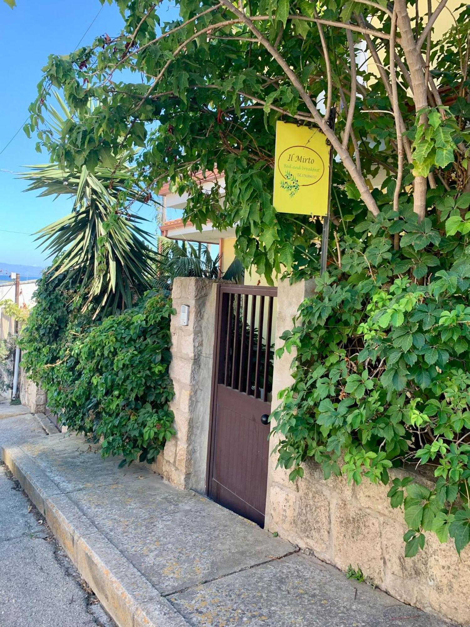 B & B Il Mirto 2 SantʼAntìoco エクステリア 写真